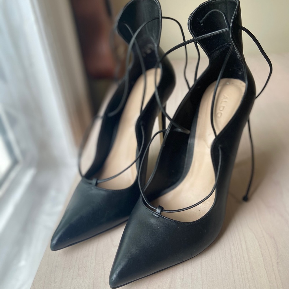Black Leather Aldo Heels Lace up